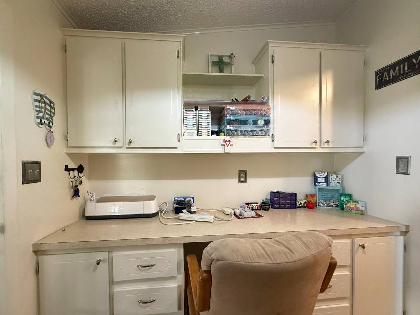 8111 Buena Vista Drive a Ellenton, FL Mobile or Manufactured Home for Sale